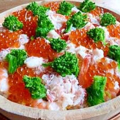 イクラ！蟹！鮭！簡単美味な華やか海鮮ちらし寿司